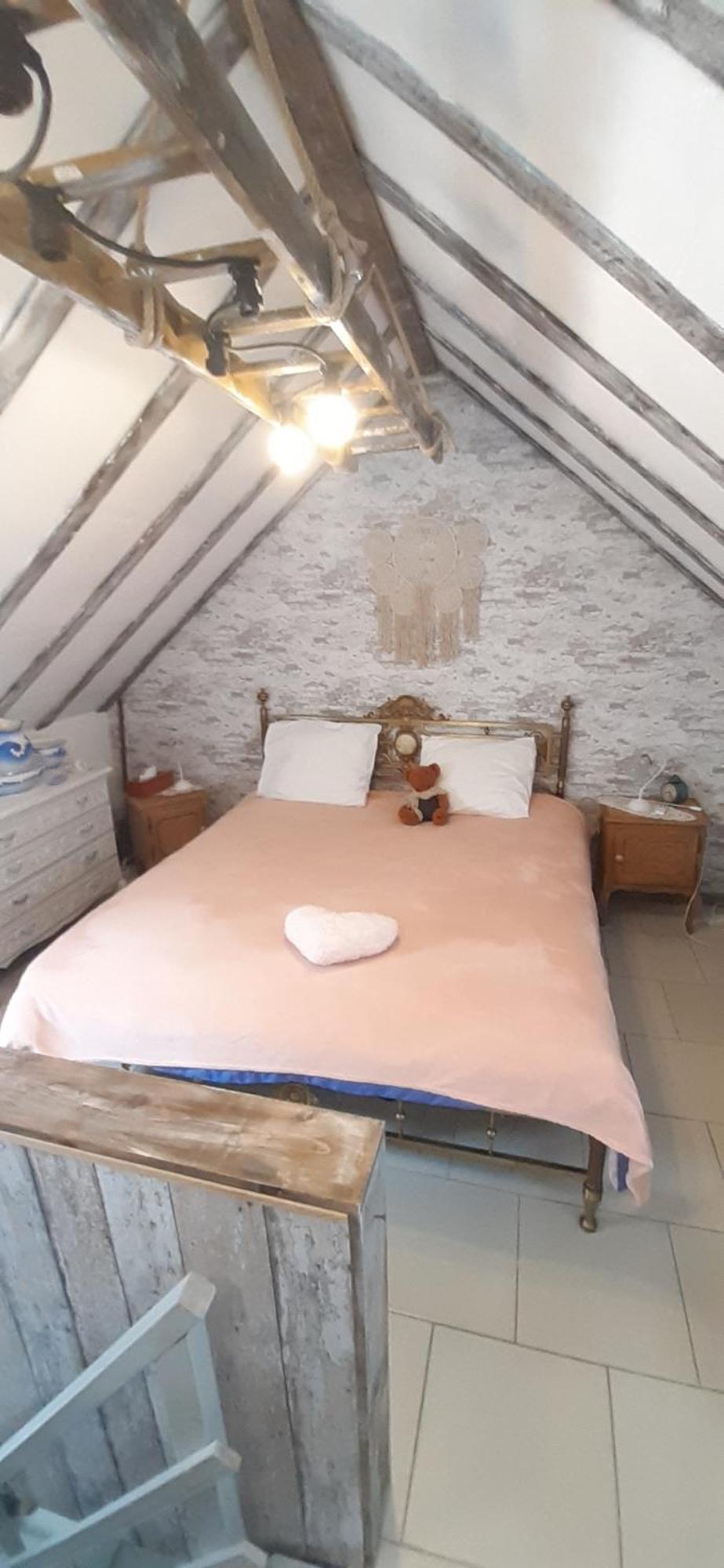 La P'Tite Maison Шарлеруа Экстерьер фото